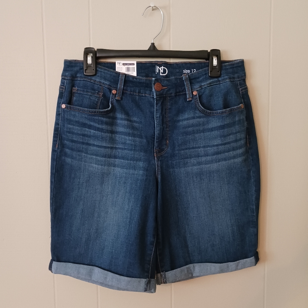 New Directions Bermuda Jean Shorts Sz 12 Cuffed Denim Midrise